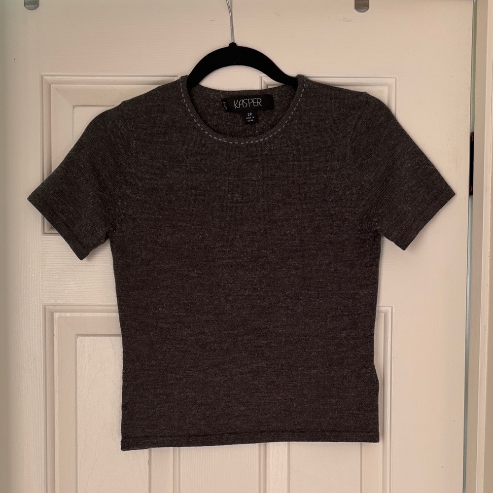 Kasper Women's Charcoal Short Sleeve Wool Blend Tee